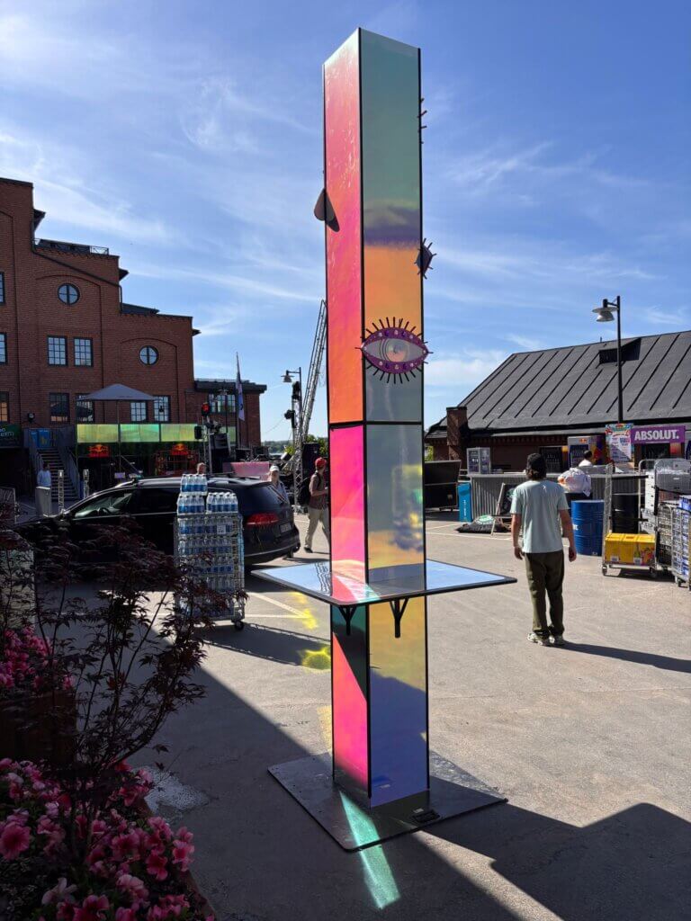 Mirror Mirage